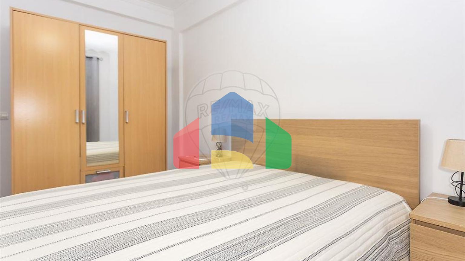 Residential - Condo/Apartment - T2 - Baixa da Banheira e Vale da Amoreira, Moita - PT