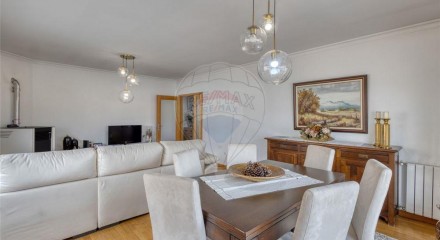 Residential - Condo/Apartment - T3 - Gandra, Paredes - PT