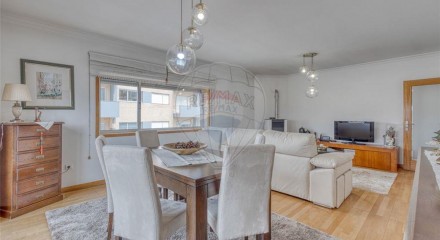 Residential - Condo/Apartment - T3 - Gandra, Paredes - PT