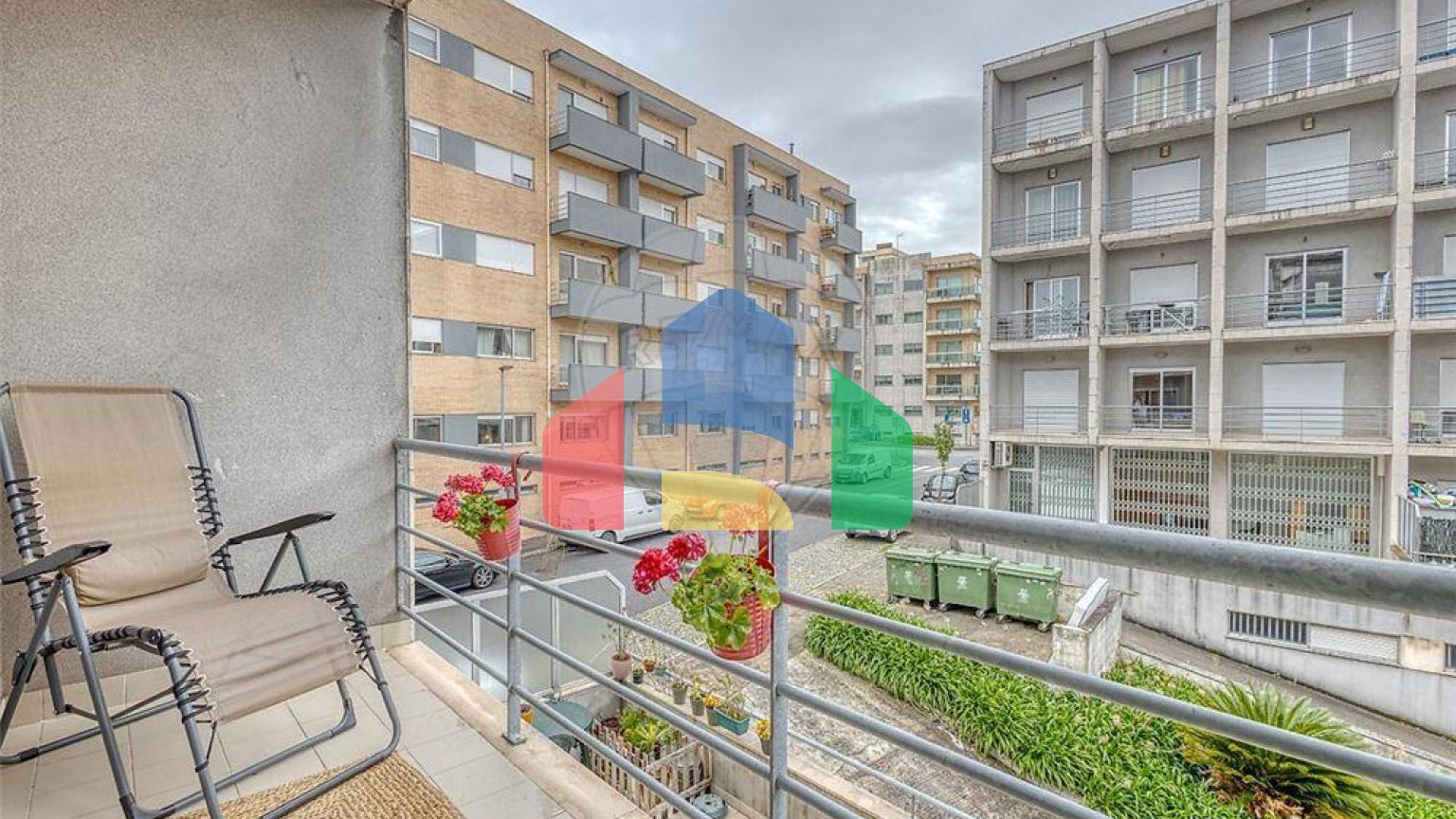 Residential - Condo/Apartment - T3 - Gandra, Paredes - PT