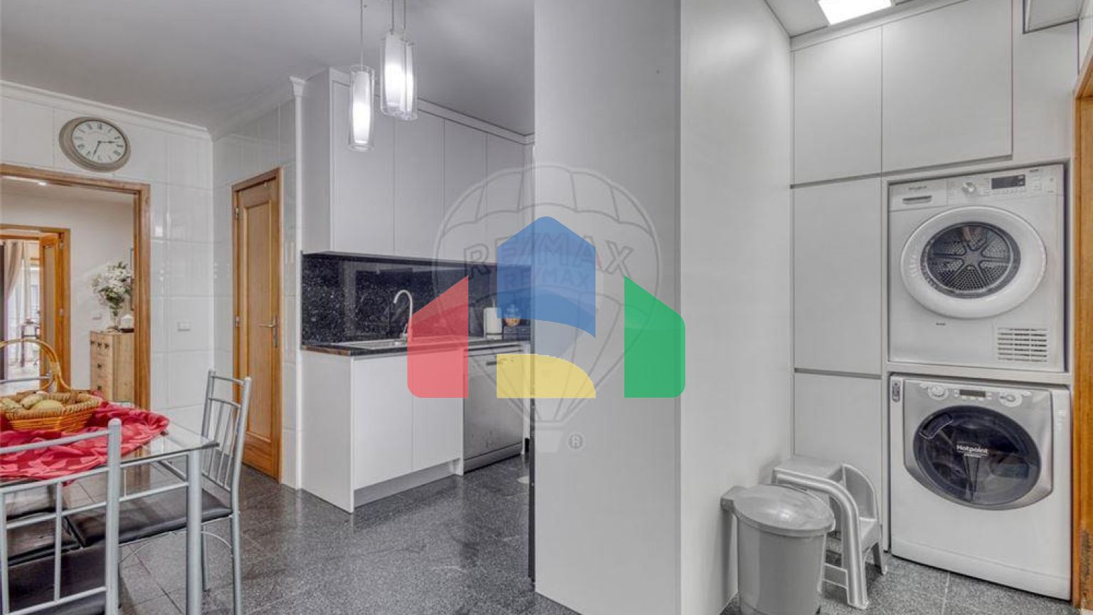 Residential - Condo/Apartment - T3 - Gandra, Paredes - PT