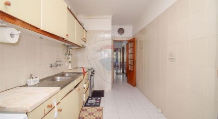 Residential - Condo/Apartment - T2 - Póvoa de Santa Iria e Forte da Casa, Vila Franca de Xira - PT