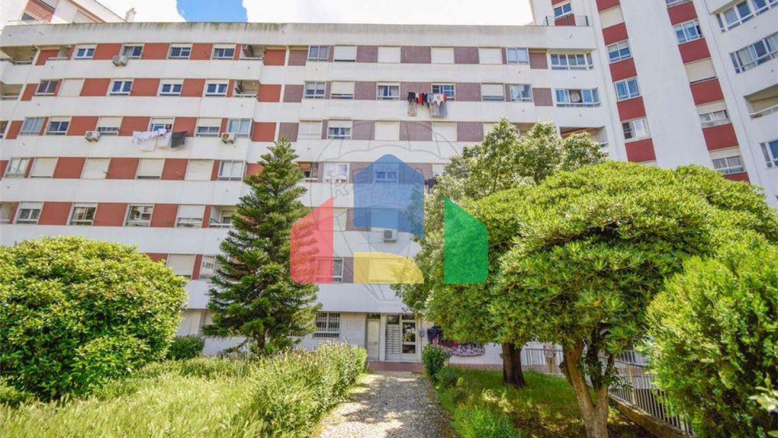 Residential - Condo/Apartment - T2 - Póvoa de Santa Iria e Forte da Casa, Vila Franca de Xira - PT