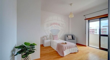 Residential - Condo/Apartment - T3 - Póvoa de Santa Iria e Forte da Casa, Vila Franca de Xira - PT