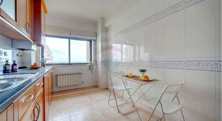 Residential - Condo/Apartment - T3 - Póvoa de Santa Iria e Forte da Casa, Vila Franca de Xira - PT