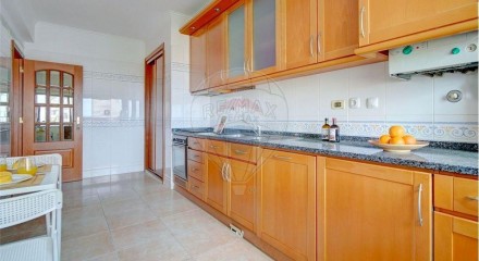 Residential - Condo/Apartment - T3 - Póvoa de Santa Iria e Forte da Casa, Vila Franca de Xira - PT