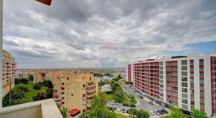 Residential - Condo/Apartment - T3 - Póvoa de Santa Iria e Forte da Casa, Vila Franca de Xira - PT