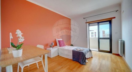 Residential - Condo/Apartment - T3 - Póvoa de Santa Iria e Forte da Casa, Vila Franca de Xira - PT