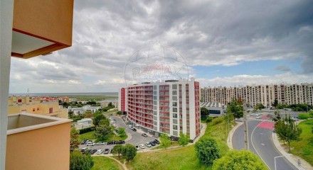 Residential - Condo/Apartment - T3 - Póvoa de Santa Iria e Forte da Casa, Vila Franca de Xira - PT