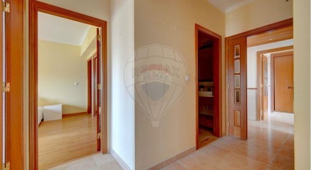 Residential - Condo/Apartment - T3 - Póvoa de Santa Iria e Forte da Casa, Vila Franca de Xira - PT