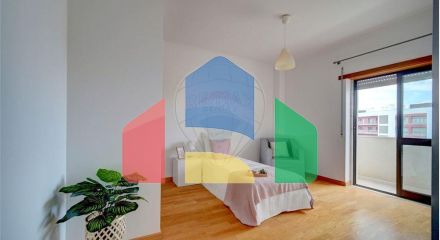 Residential - Condo/Apartment - T3 - Póvoa de Santa Iria e Forte da Casa, Vila Franca de Xira - PT