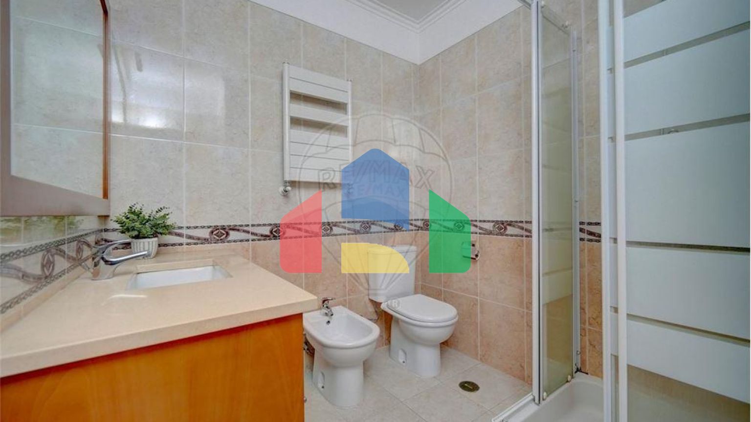 Residential - Condo/Apartment - T3 - Póvoa de Santa Iria e Forte da Casa, Vila Franca de Xira - PT