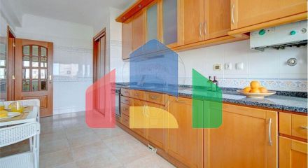 Residential - Condo/Apartment - T3 - Póvoa de Santa Iria e Forte da Casa, Vila Franca de Xira - PT