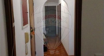 Residential - Condo/Apartment - T2 - Póvoa de Santa Iria e Forte da Casa, Vila Franca de Xira - PT