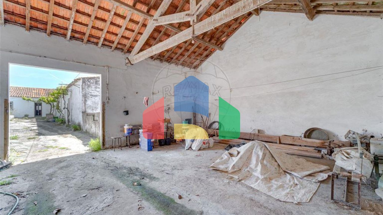 Residential - Single Family Home - T4 - Santa Vitória e Mombeja, Beja - PT