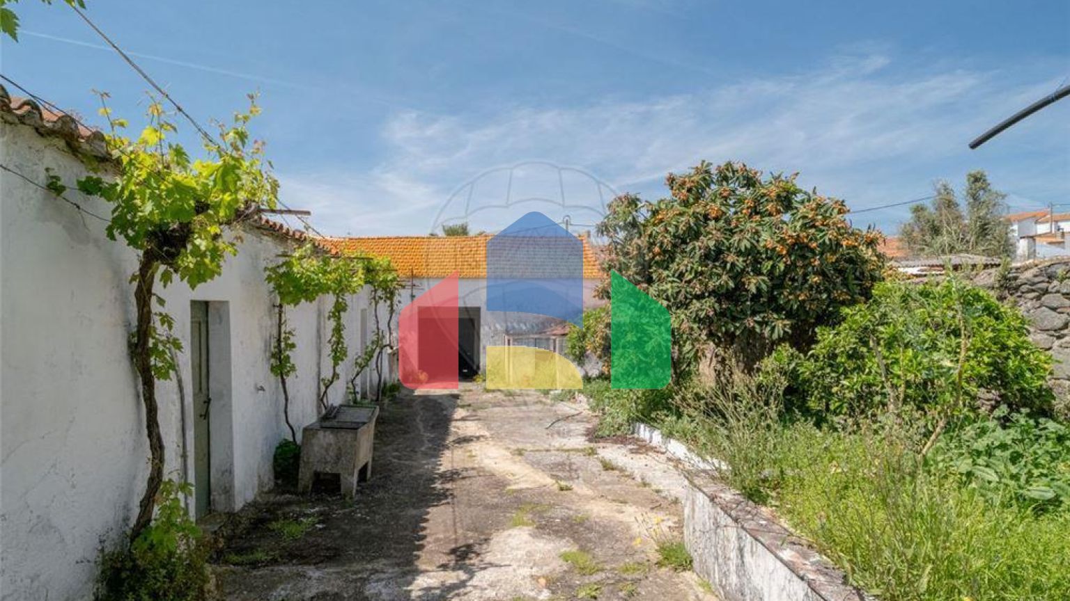 Residential - Single Family Home - T4 - Santa Vitória e Mombeja, Beja - PT