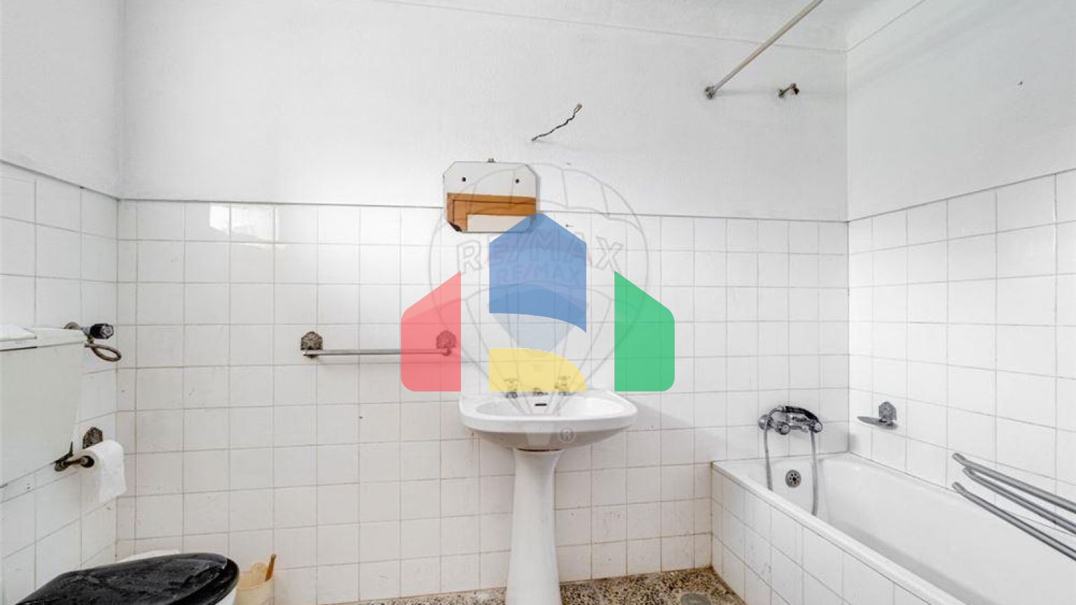 Residential - Single Family Home - T4 - Santa Vitória e Mombeja, Beja - PT