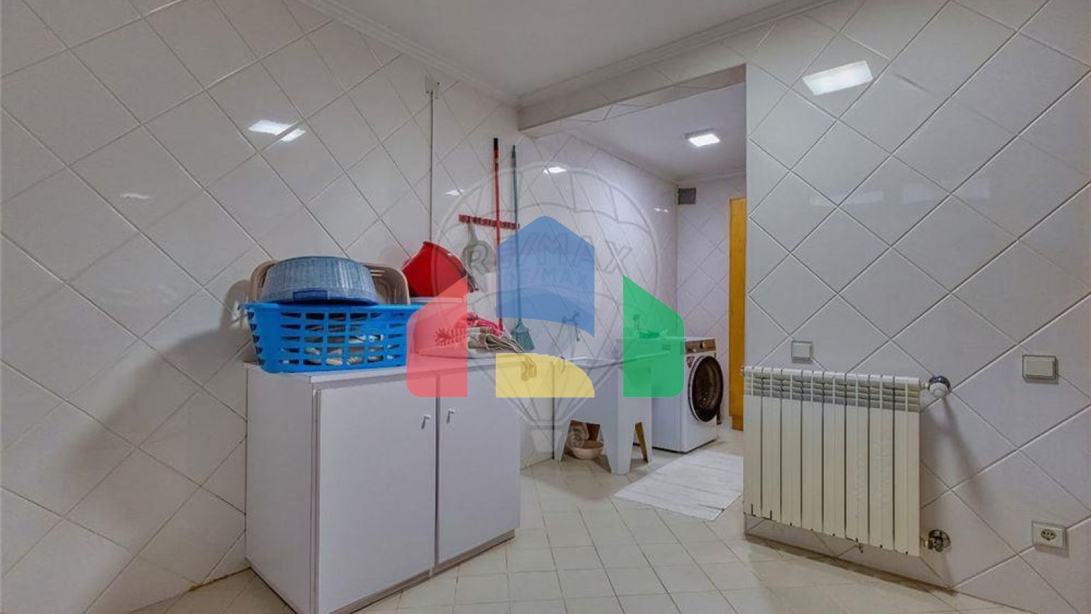 Residential - Single Family Home - T5 - Grijó e Sermonde, Vila Nova de Gaia - PT