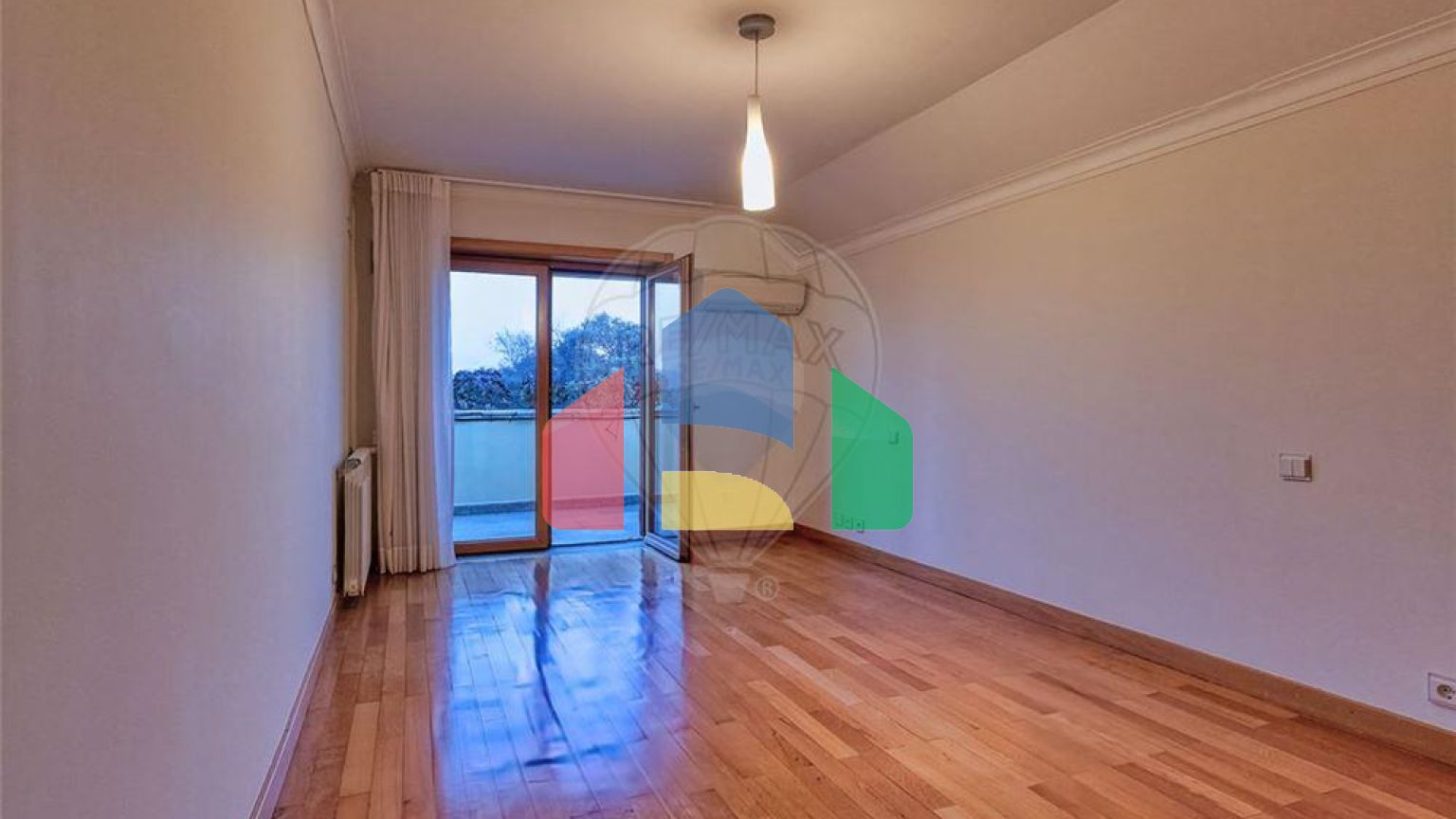 Residential - Single Family Home - T5 - Grijó e Sermonde, Vila Nova de Gaia - PT