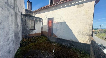 Residential - Single Family Home - T3 - Nogueira do Cravo, Oliveira do Hospital - PT