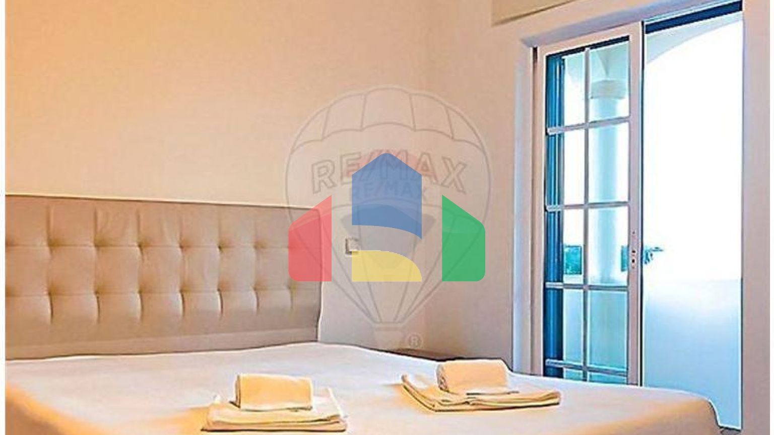 Residential - Single Family Home - T5 - Albufeira e Olhos de Água, Albufeira - PT