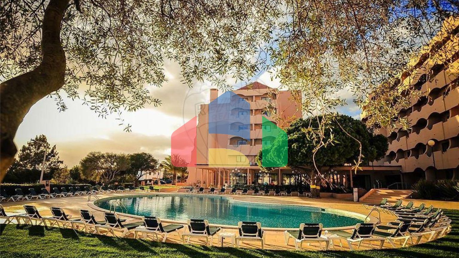 Residential - Condo/Apartment - T2 - Albufeira e Olhos de Água, Albufeira - PT