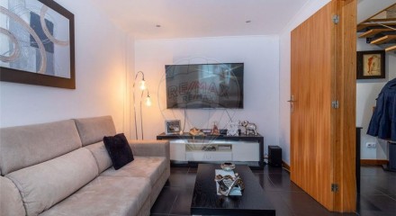 Residential - Single Family Home - T3 - Rabo de Peixe, Ribeira Grande - PT