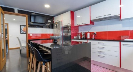 Residential - Single Family Home - T3 - Rabo de Peixe, Ribeira Grande - PT