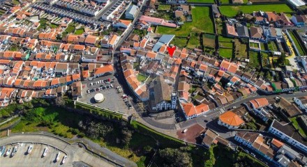 Residential - Single Family Home - T3 - Rabo de Peixe, Ribeira Grande - PT
