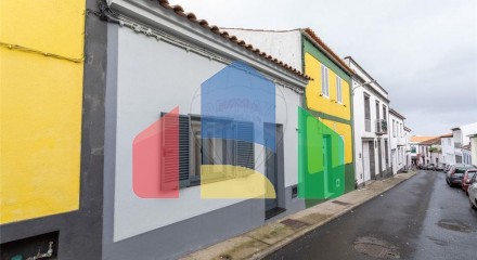 Residential - Single Family Home - T3 - Rabo de Peixe, Ribeira Grande - PT
