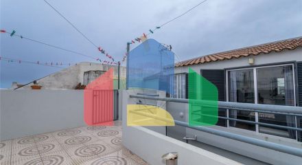 Residential - Single Family Home - T3 - Rabo de Peixe, Ribeira Grande - PT