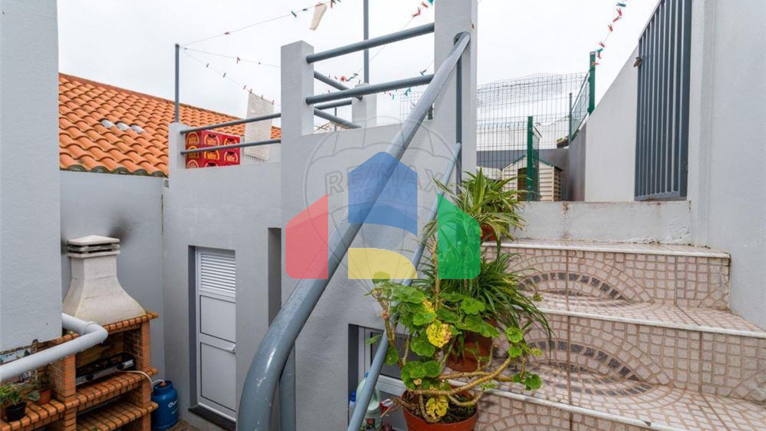 Residential - Single Family Home - T3 - Rabo de Peixe, Ribeira Grande - PT