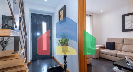 Residential - Single Family Home - T3 - Rabo de Peixe, Ribeira Grande - PT