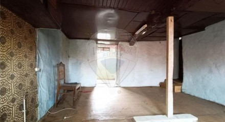 Residential - Single Family Home - T3 - Vale de Estrela, Guarda - PT
