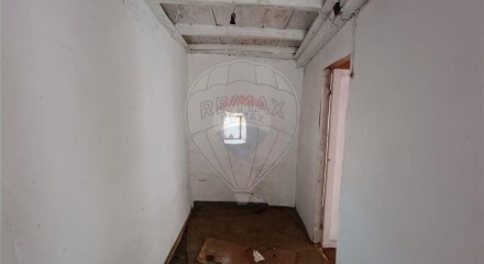 Residential - Single Family Home - T3 - Vale de Estrela, Guarda - PT