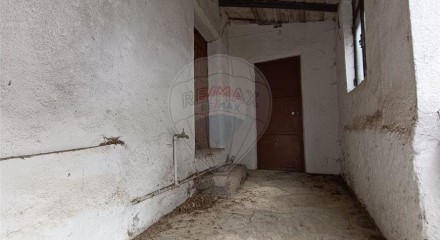 Residential - Single Family Home - T3 - Vale de Estrela, Guarda - PT