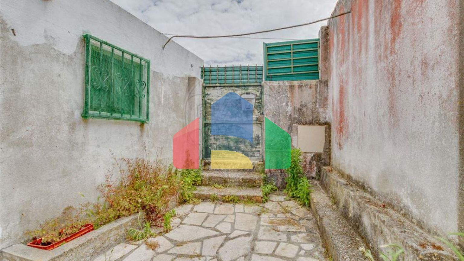 Residential - Single Family Home - T2 - Colares, Sintra - PT