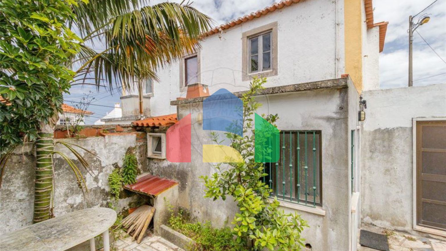 Residential - Single Family Home - T2 - Colares, Sintra - PT