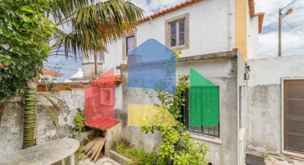 Residential - Single Family Home - T2 - Colares, Sintra - PT
