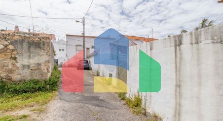 Residential - Single Family Home - T2 - Colares, Sintra - PT
