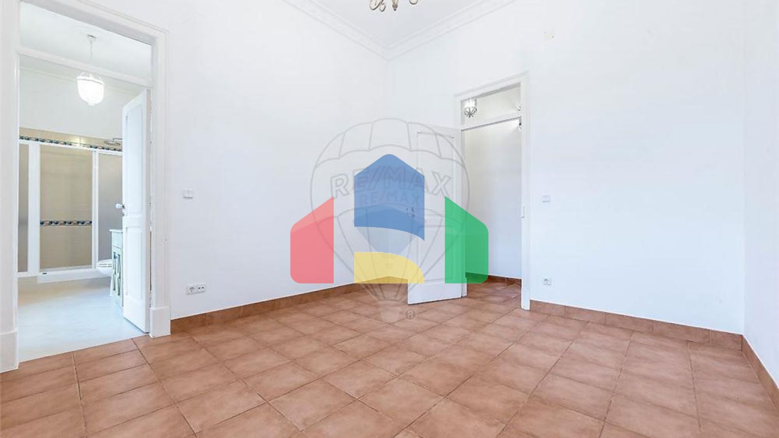 Residential - Single Family Home - T7 - Colares, Sintra - PT