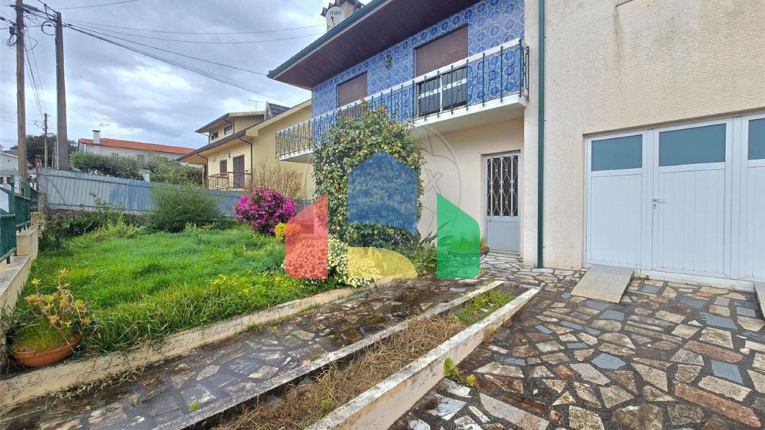 Residential - Single Family Home - T6 - Landim, Vila Nova de Famalicao - PT