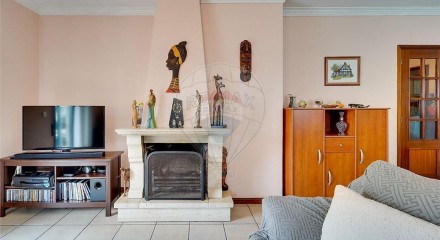 Residential - Condo/Apartment - T2 - Eixo e Eirol, Aveiro - PT