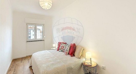 Residential - Condo/Apartment - T2 - Castanheira do Ribatejo e Cachoeiras, Vila Franca de Xira - PT