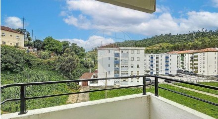 Residential - Condo/Apartment - T2 - Castanheira do Ribatejo e Cachoeiras, Vila Franca de Xira - PT