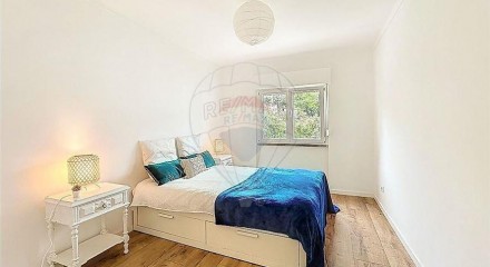 Residential - Condo/Apartment - T2 - Castanheira do Ribatejo e Cachoeiras, Vila Franca de Xira - PT