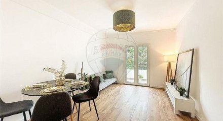 Residential - Condo/Apartment - T2 - Castanheira do Ribatejo e Cachoeiras, Vila Franca de Xira - PT