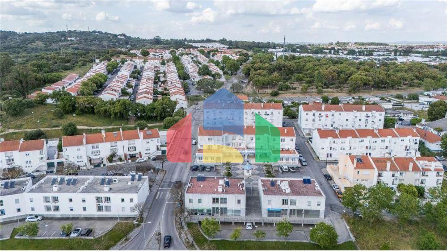 Residential - Condo/Apartment - T3 - Malagueira e Horta das Figueiras, Évora - PT