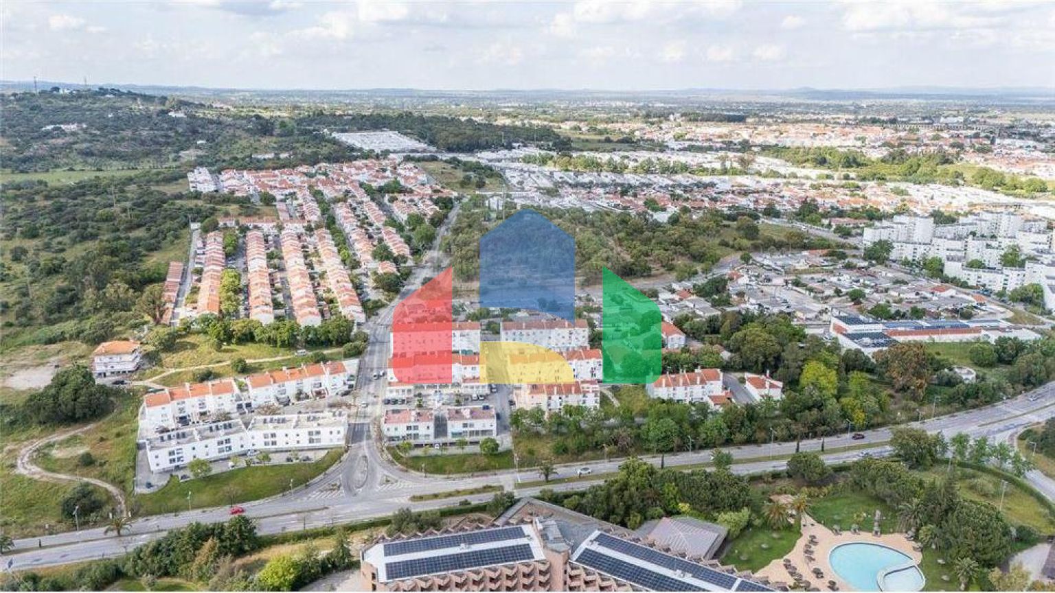 Residential - Condo/Apartment - T3 - Malagueira e Horta das Figueiras, Évora - PT