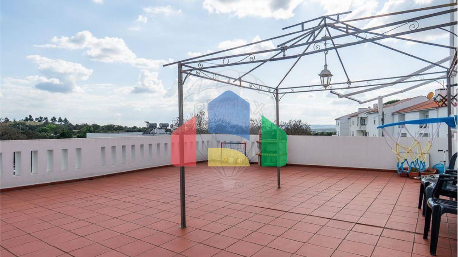 Residential - Condo/Apartment - T3 - Malagueira e Horta das Figueiras, Évora - PT